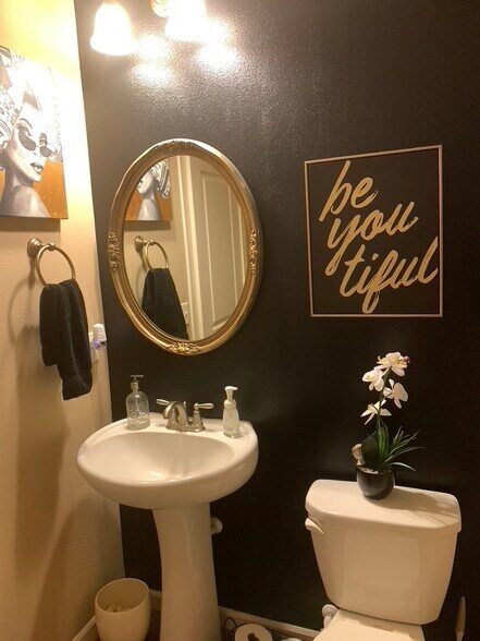 Downstairs half bath - 5401 NE 66th Dr