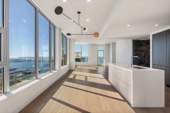 Building Photo - 1388 Kettner Blvd