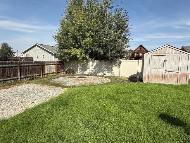 Building Photo - Beautiful patio home with 2 car garage and...