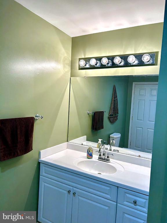 Building Photo - 7413 Clifton Quarry Dr