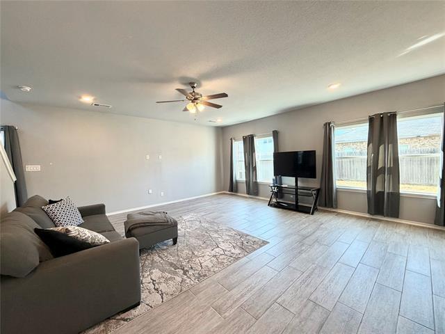 Building Photo - 2228 Dana Dr