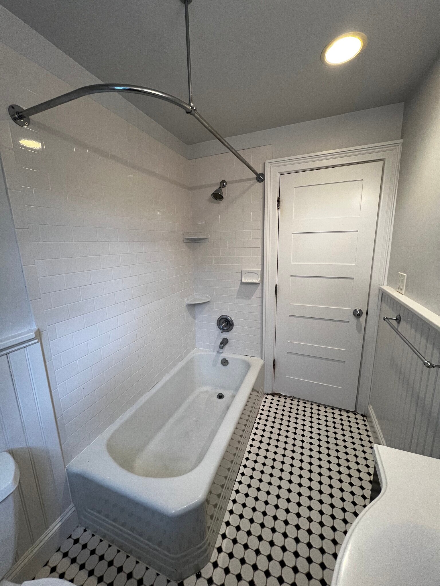 Building Photo - 314 3rd St