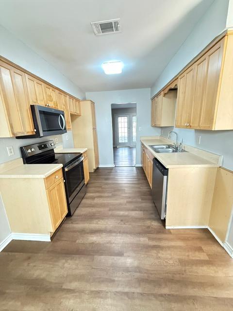Building Photo - 725 Pebble Beach Dr