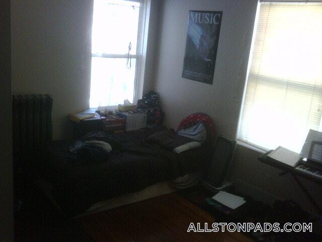 Building Photo - 40 Hooker St