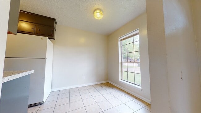 Building Photo - 814 Concho Pl