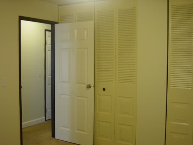 Building Photo - 1518 E Longview Dr