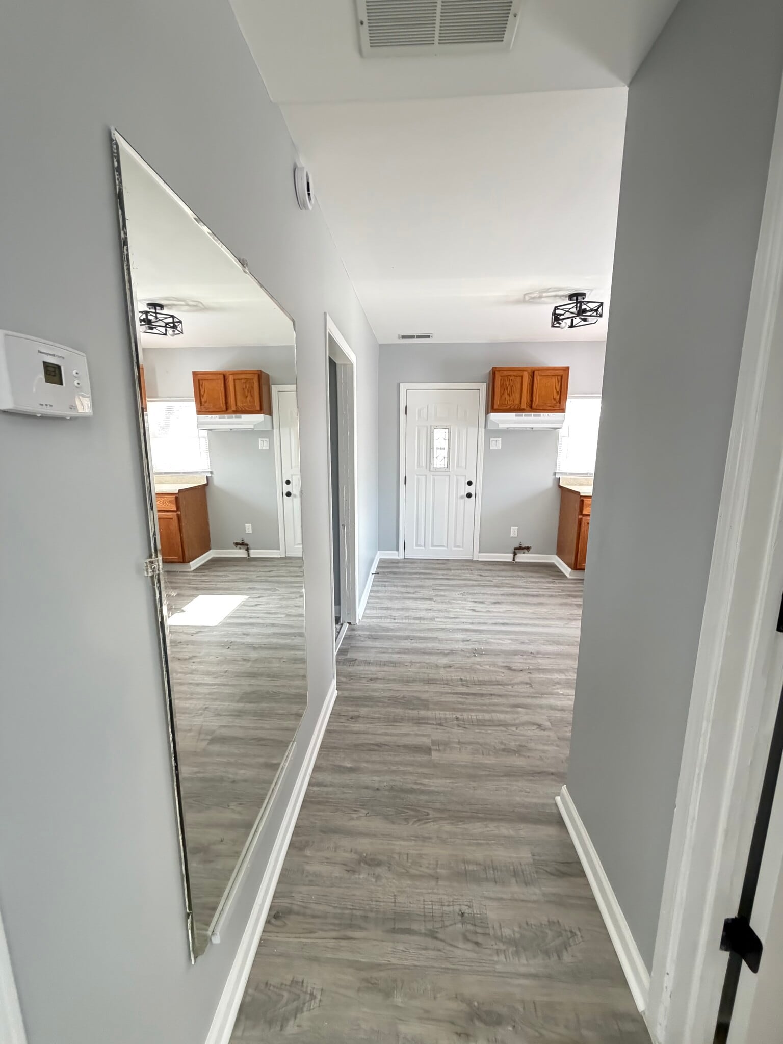 Building Photo - 2729 New Jersey St