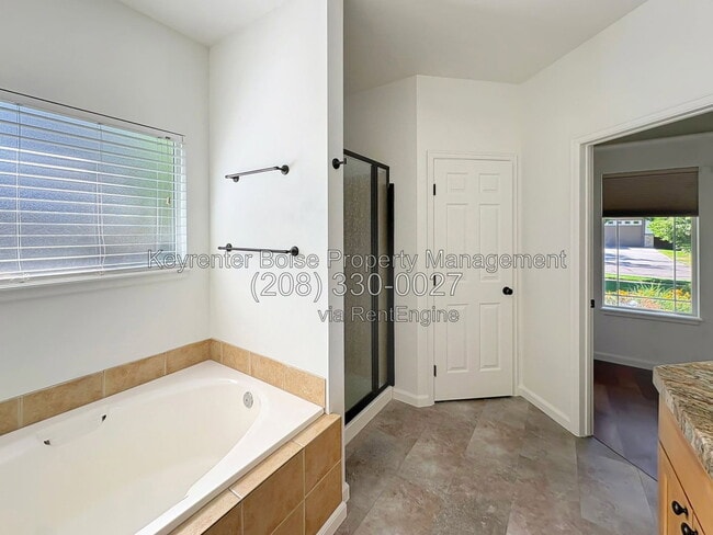 Building Photo - 650 E Whitney Ct
