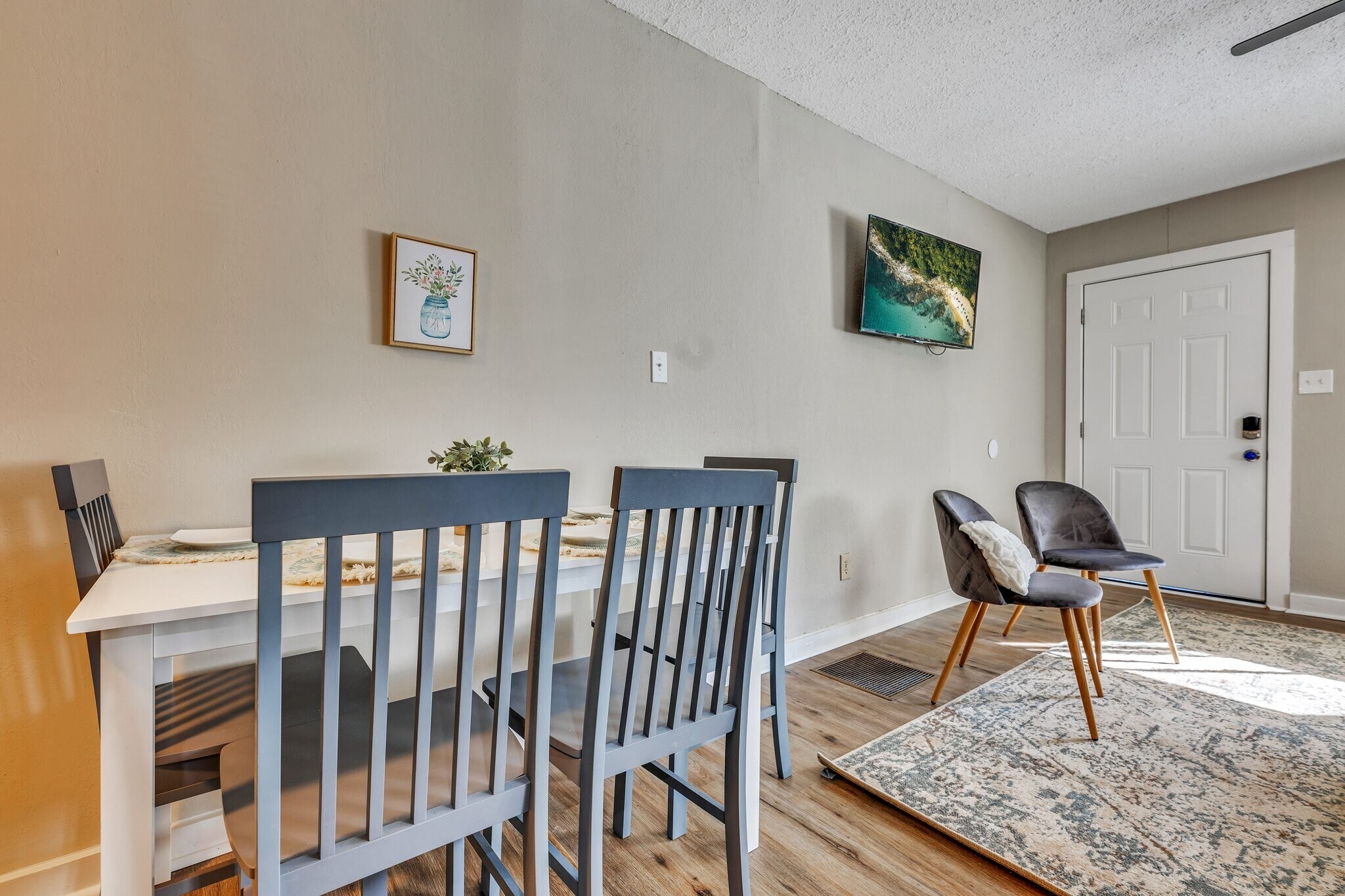 Building Photo - 1329 Walker Ave