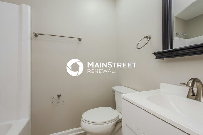 Building Photo - 4 Bedroom Pet-Friendly Home in Charlotte, ...