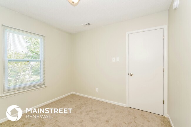 Building Photo - 138 Frostwood Ln