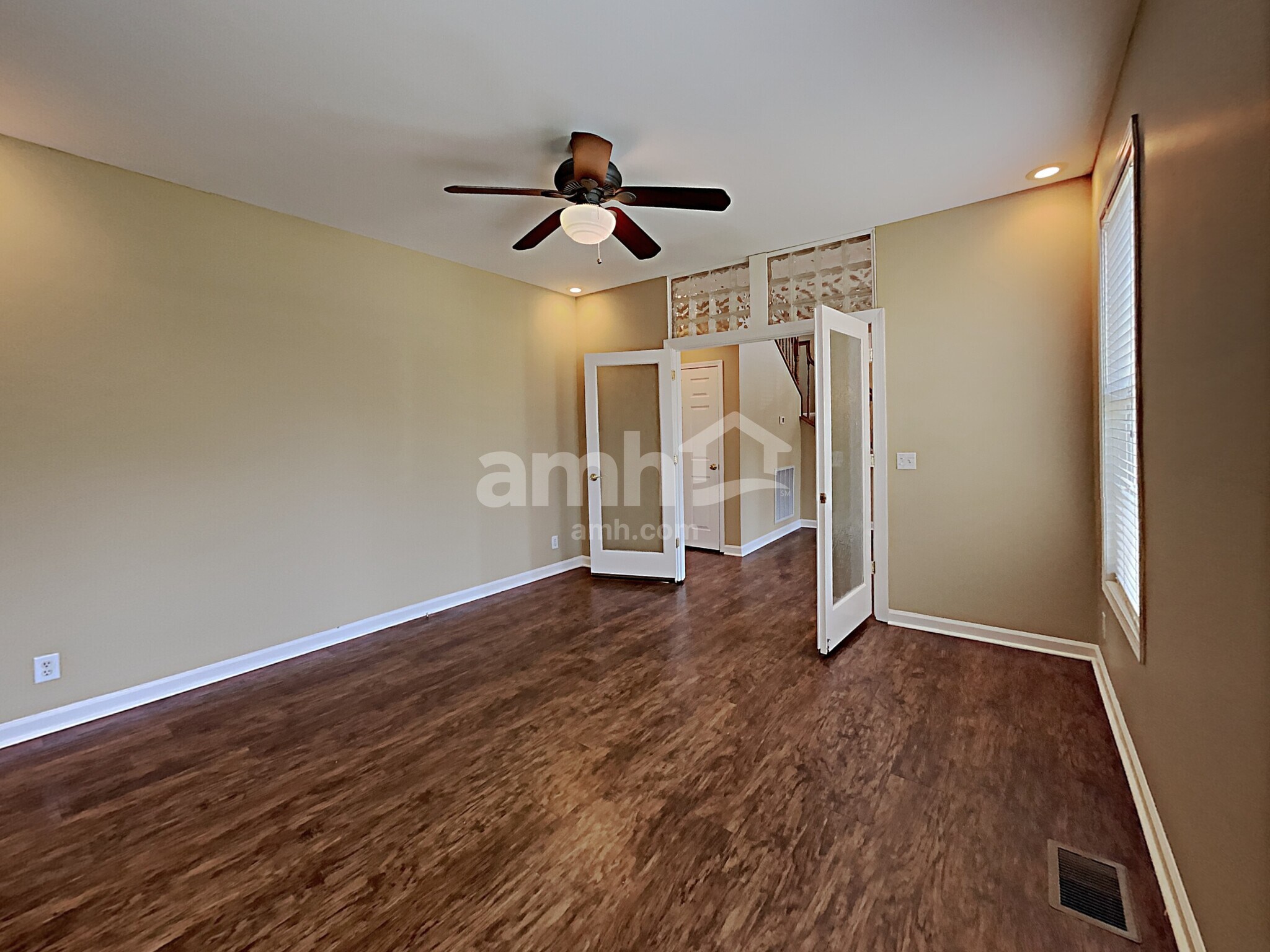 Building Photo - 1602 Solitude Ct