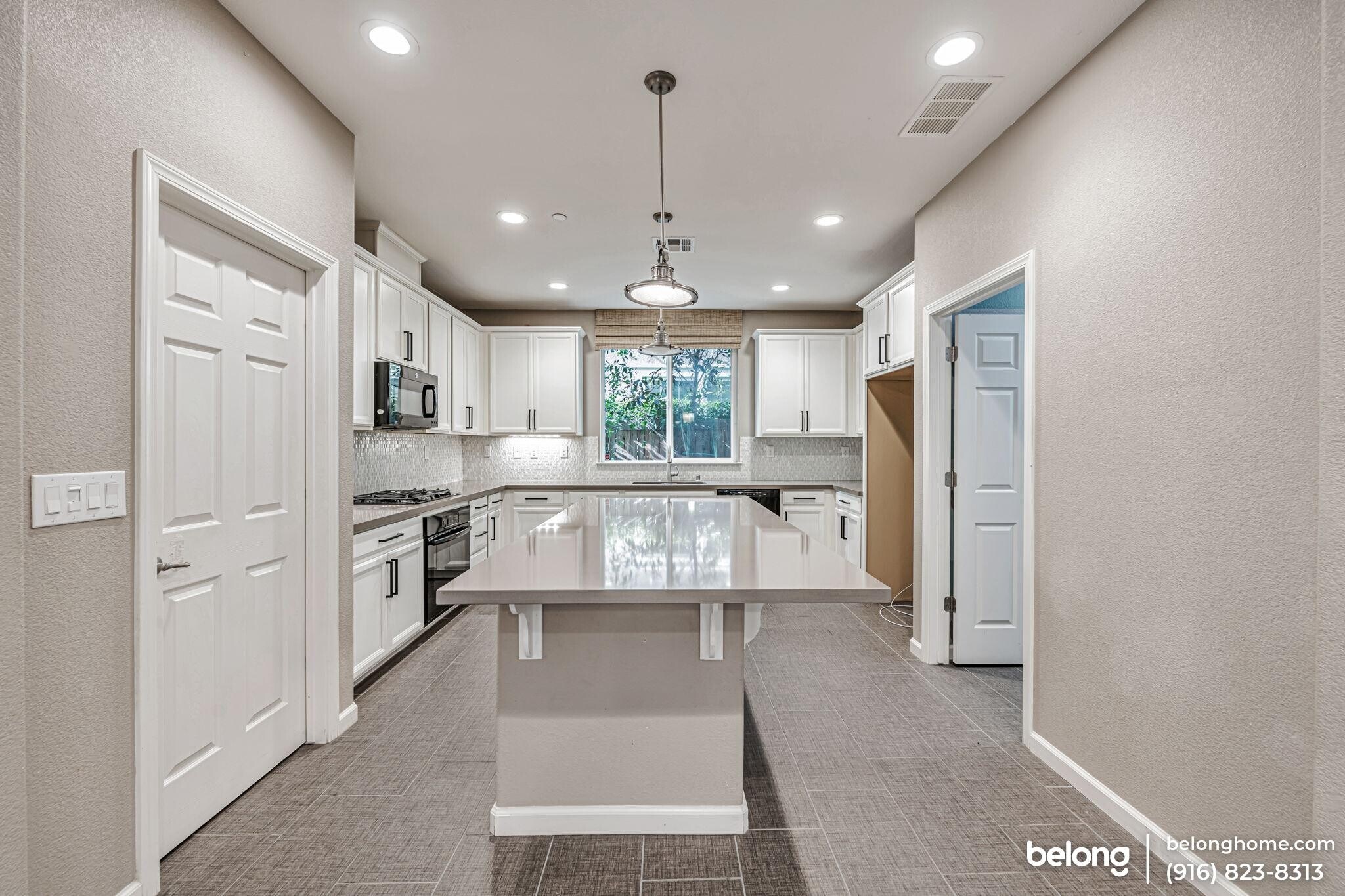 Building Photo - 9773 Philta Way