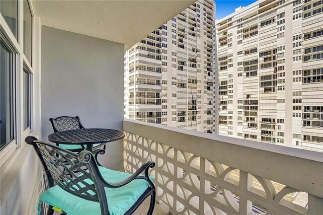 Building Photo - 4250 Galt Ocean Dr