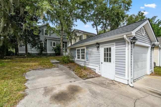 Building Photo - Charming 3 Bedroom Rental in Bluffton, SC ...