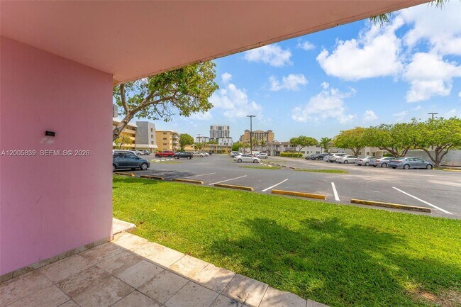 Building Photo - 7560 SW 82nd St