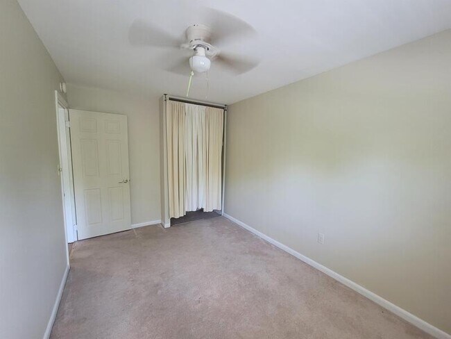 Building Photo - 8587 Morven Rd