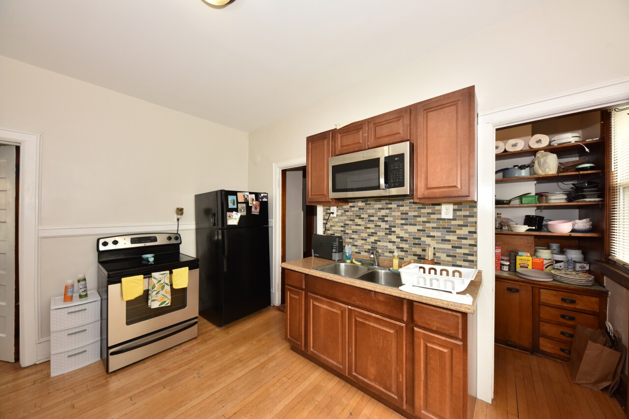 Kitchen view 2 - 2853 N Murray Ave