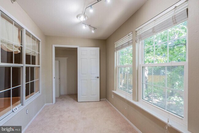 Building Photo - 3309 Wyndham Cir