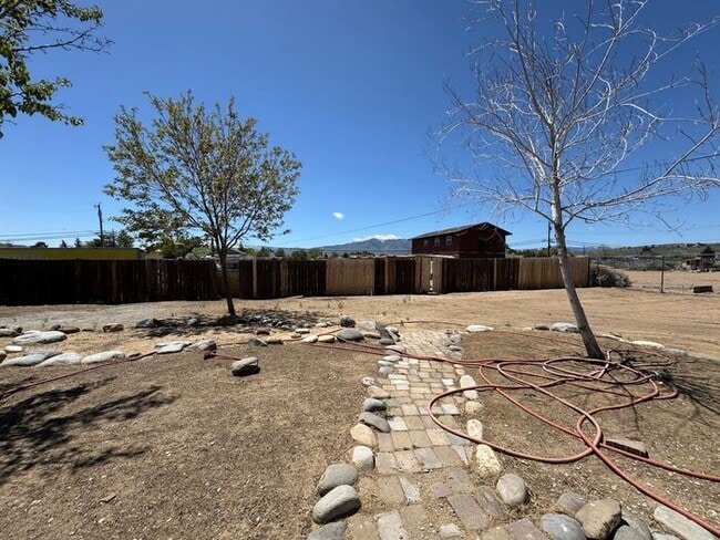 Building Photo - 3 Bed 2 Bath Remodeled Home in North Valleys!