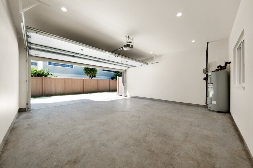 2-Car Garage with EV Charger Port - 1729 Keeaumoku St