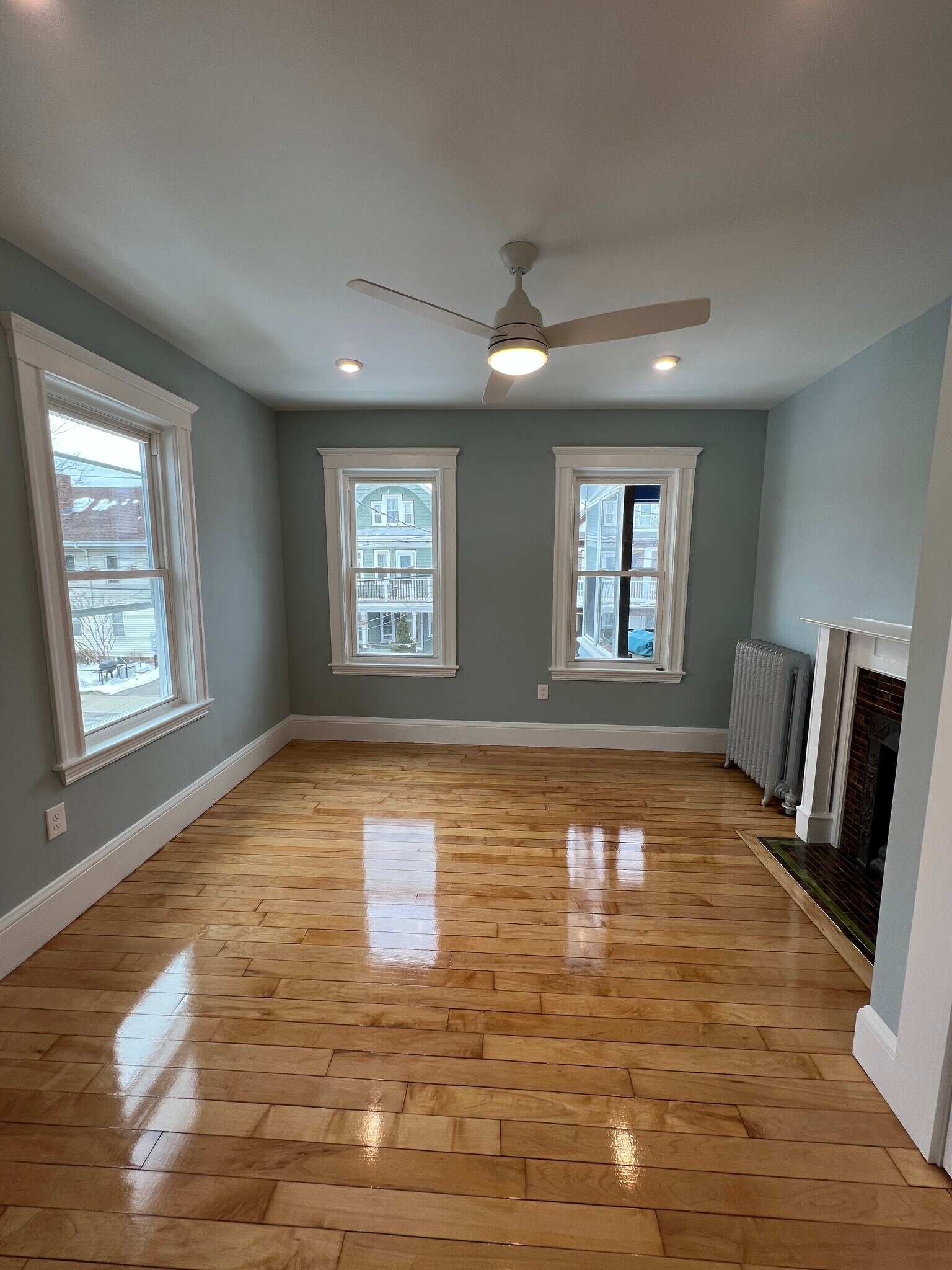 Building Photo - 12 Burnham St