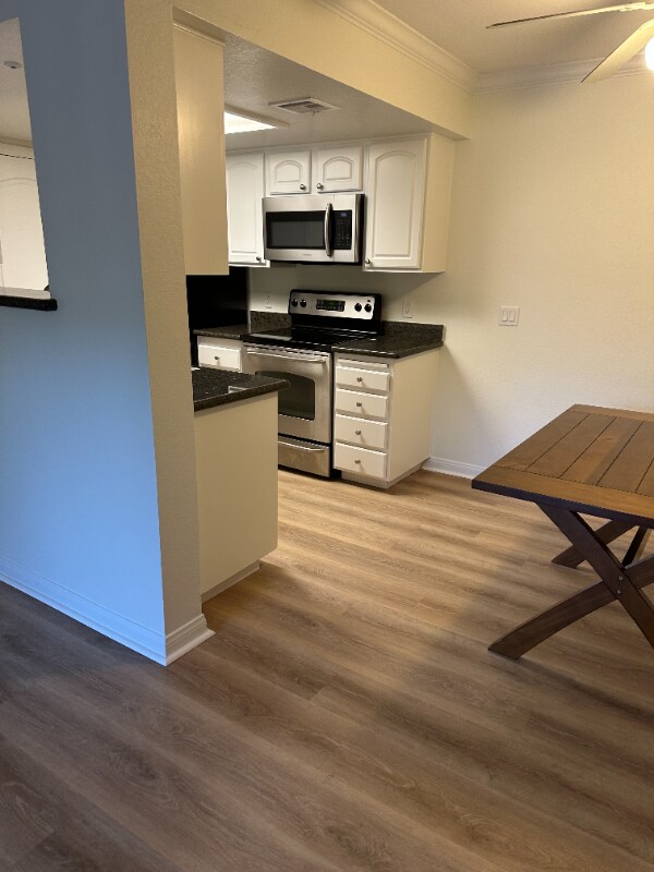 Building Photo - 12067 Alta Carmel Ct