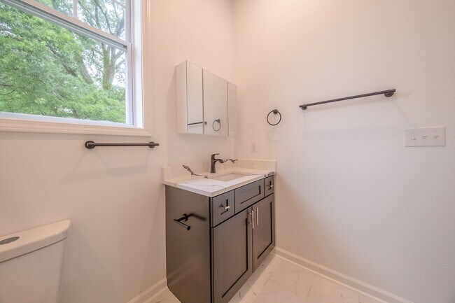 Building Photo - Brand New 2 Bed / 1 Bath Home with Loft