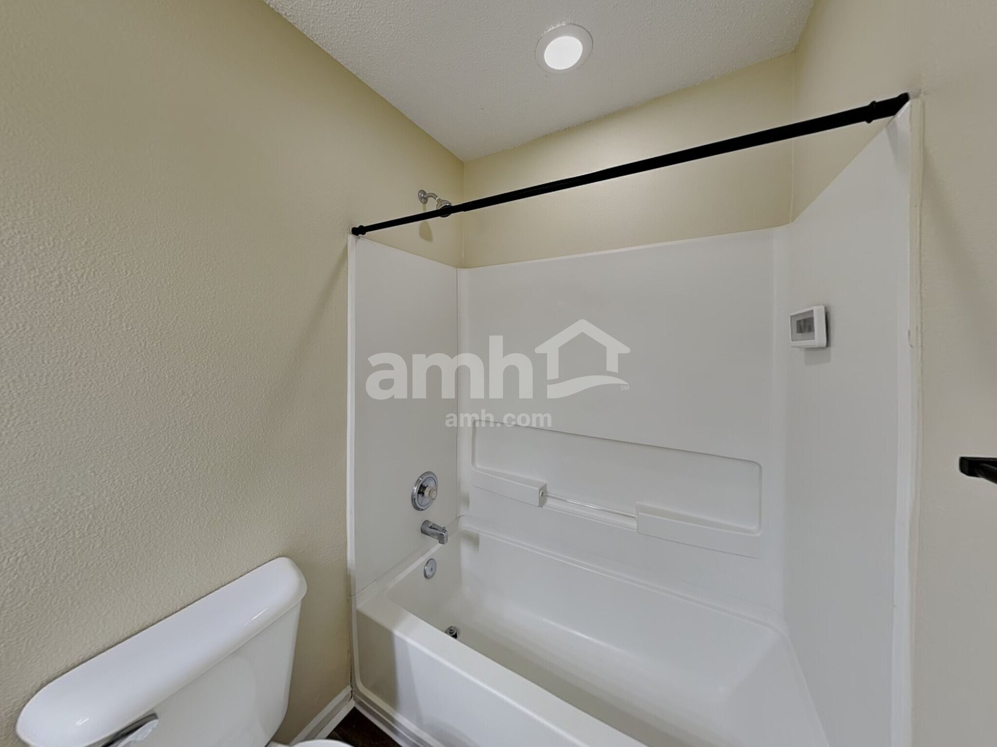 Building Photo - 2940 Hearthside Dr