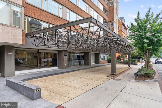Building Photo - 1545 18th St NW