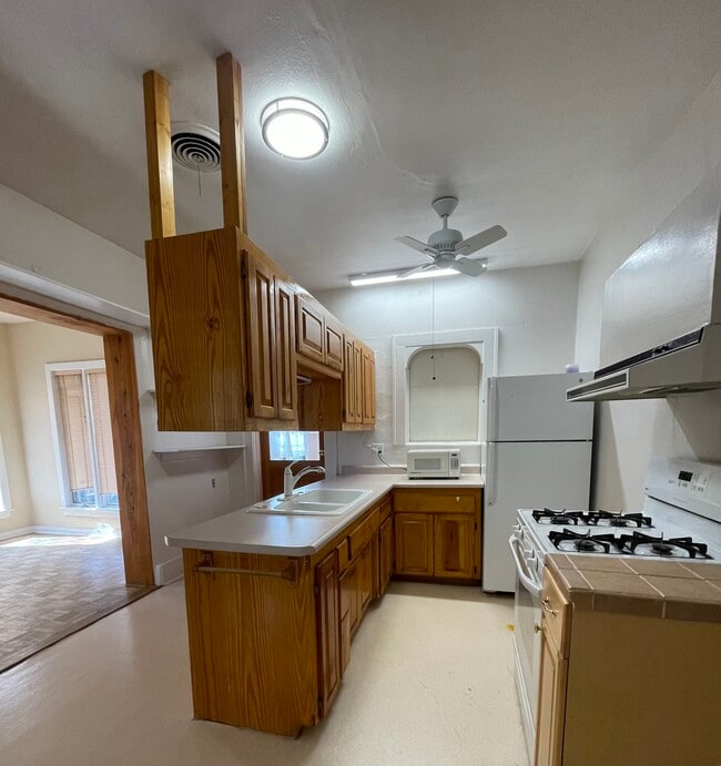 Building Photo - Girard UNM