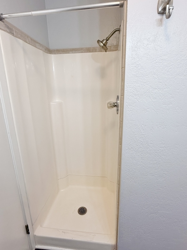 Building Photo - 7428 S 700 E