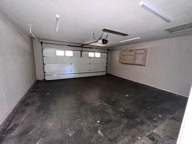 Building Photo - 5018 57th St