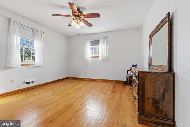 Building Photo - 6219 Groveland Rd