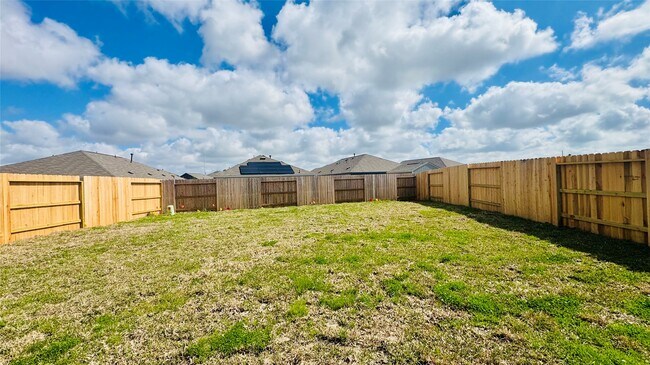 Building Photo - 9206 Speckled Trout Dr