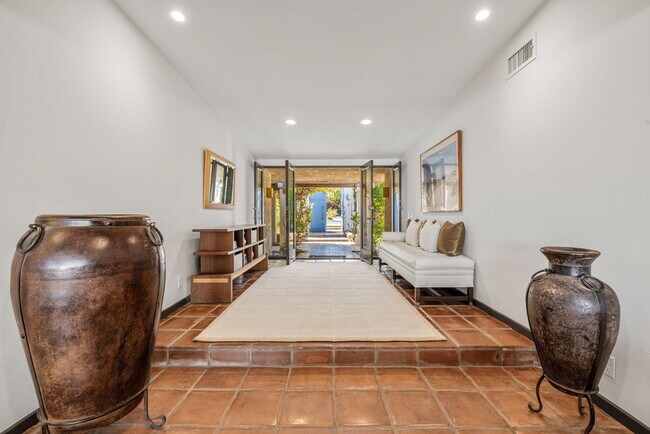 Building Photo - 46310 Shadow Mountain Dr