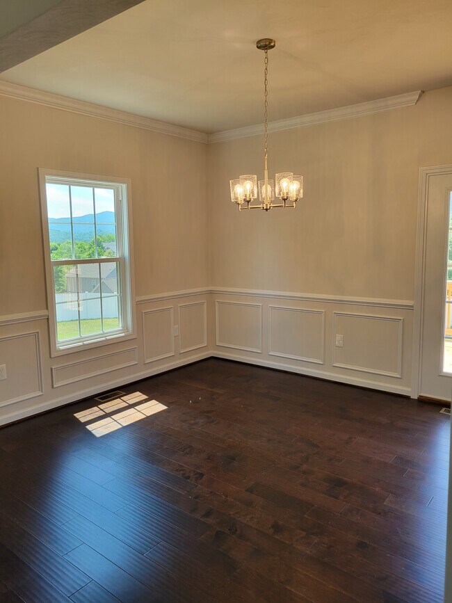 Building Photo - 4942 Warrior Dr