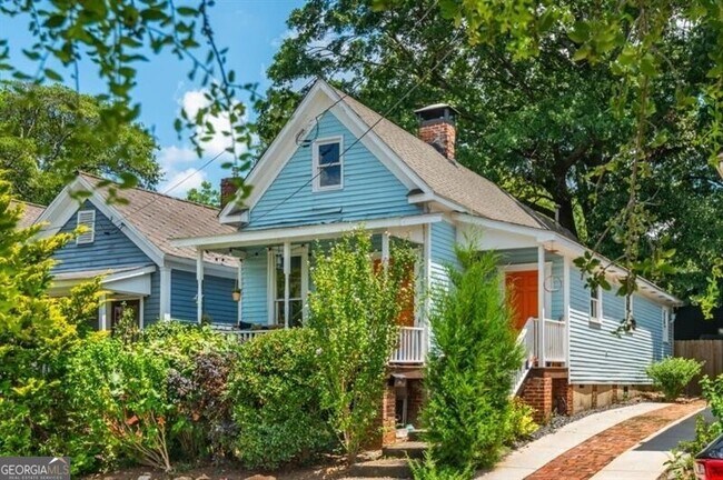 Building Photo - 154 Savannah St SE