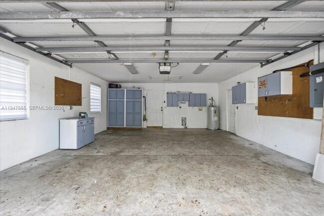 Building Photo - 18 NW 144th Dr