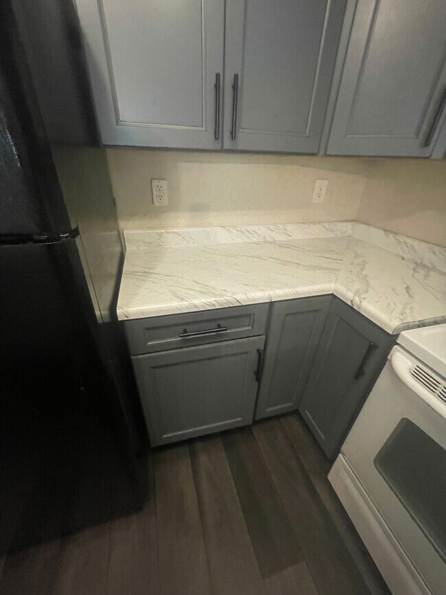 Building Photo - 06-205 Fisher