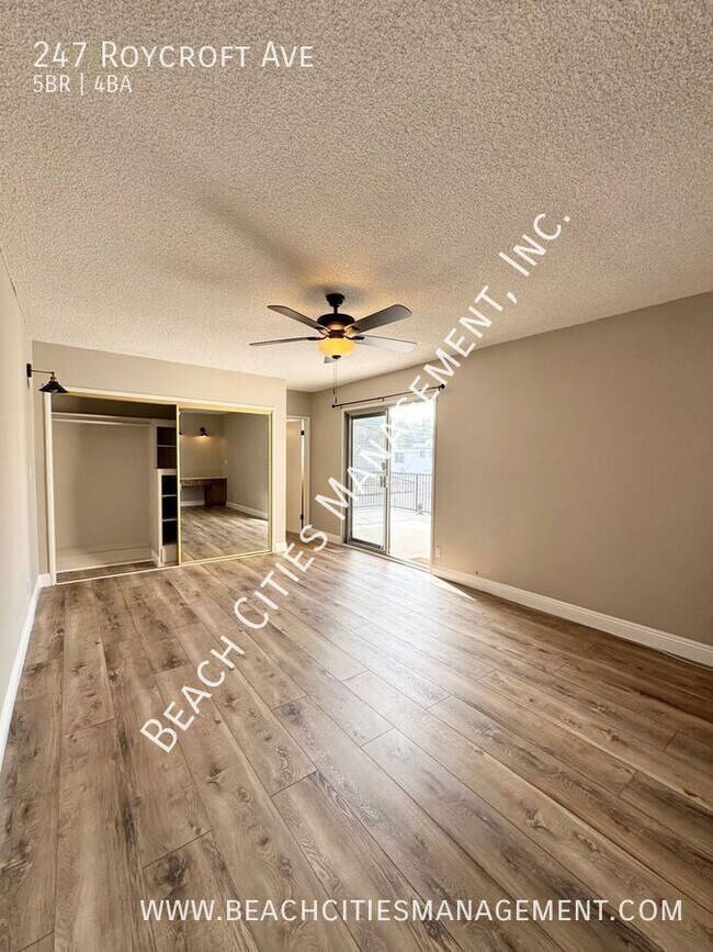 Building Photo - 247 Roycroft Ave