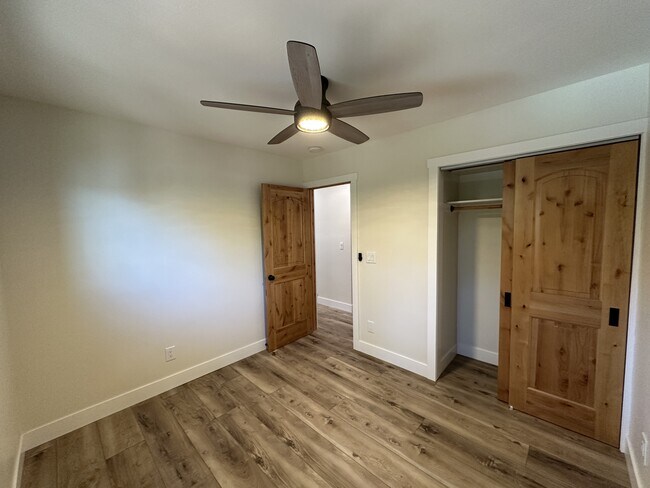 Building Photo - 423 Huntridge Dr