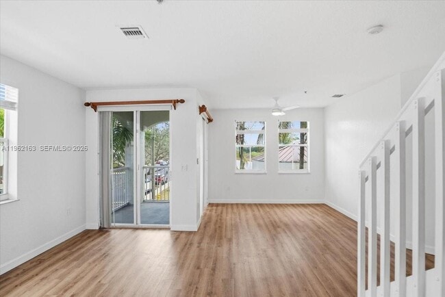 Building Photo - 4435 SW 160th Ave