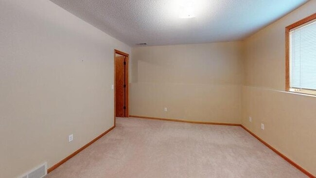 Building Photo - 449 Napa Lp