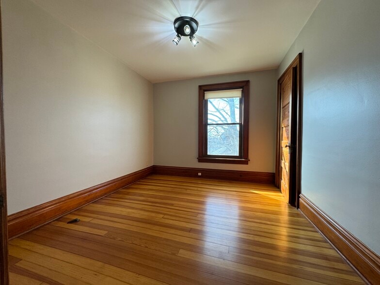 Bedroom #3 - 951 Oxford St