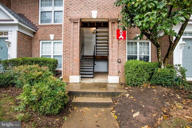 Building Photo - 12765 Fair Crest Ct