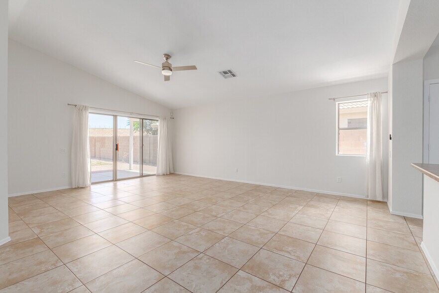 Building Photo - 3510 E Marco Polo Rd