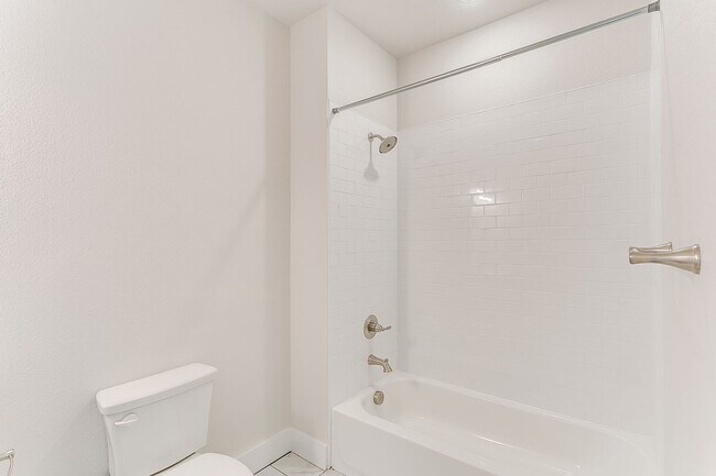 Building Photo - 3135 Greene Ave