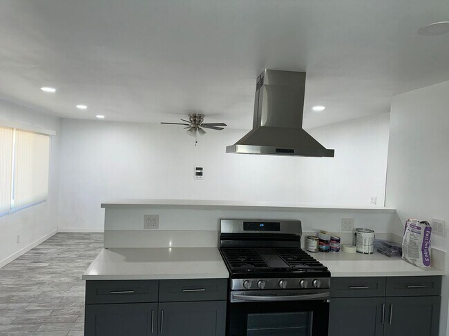 Building Photo - 3008 70th St