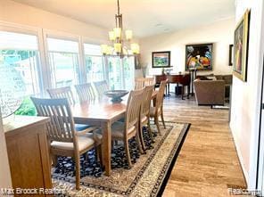 Building Photo - 4784 Valleyview Dr S